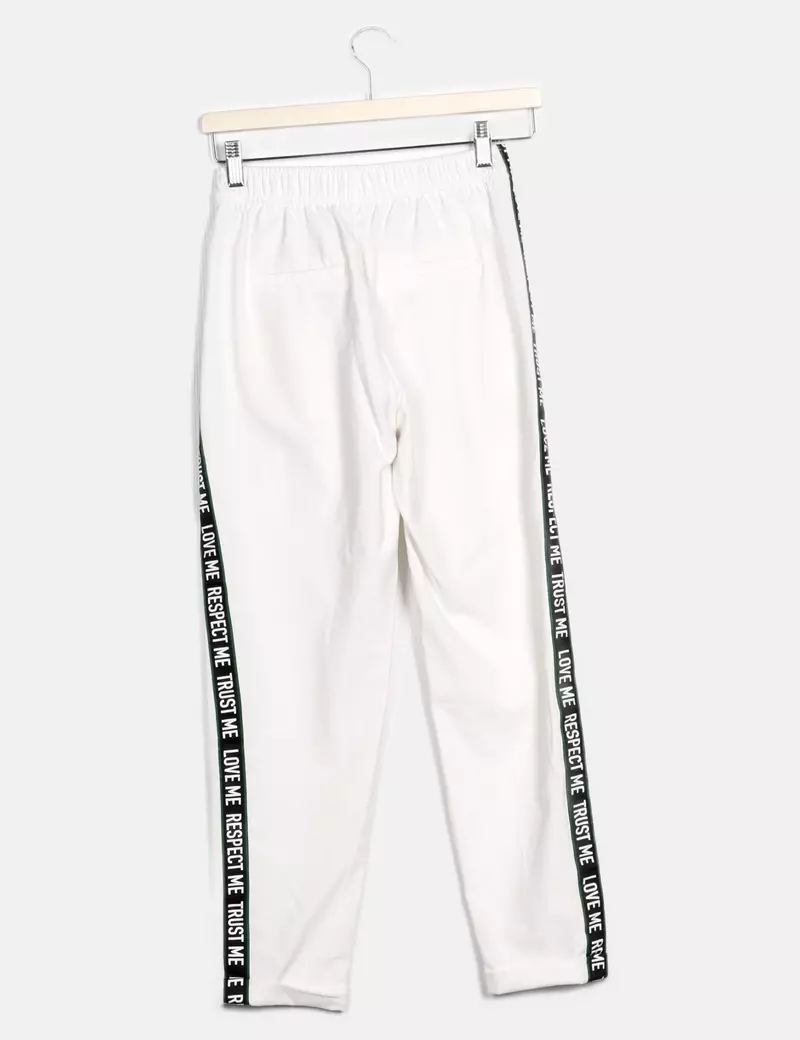 Bershka Pantalones de chándal y joggers Rectos