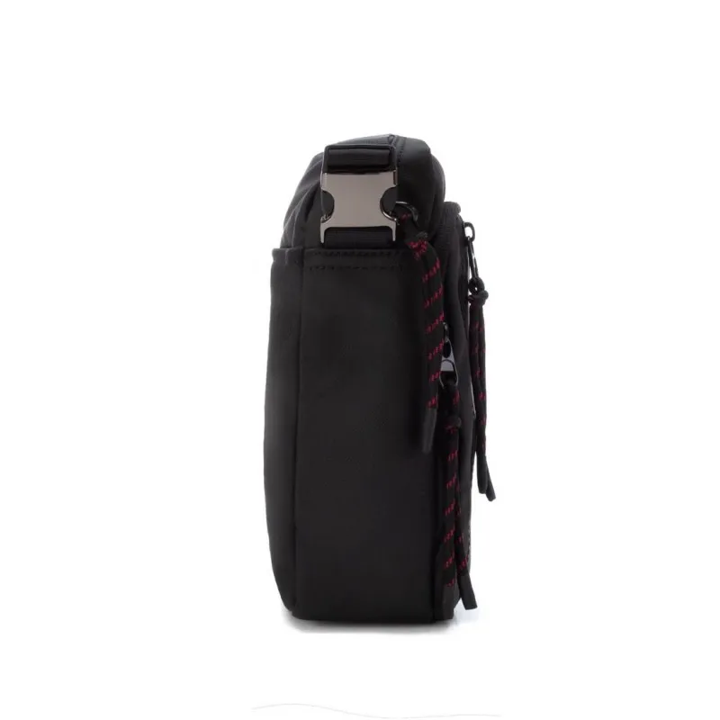 Bolso de hombre XTI 184302 Negro