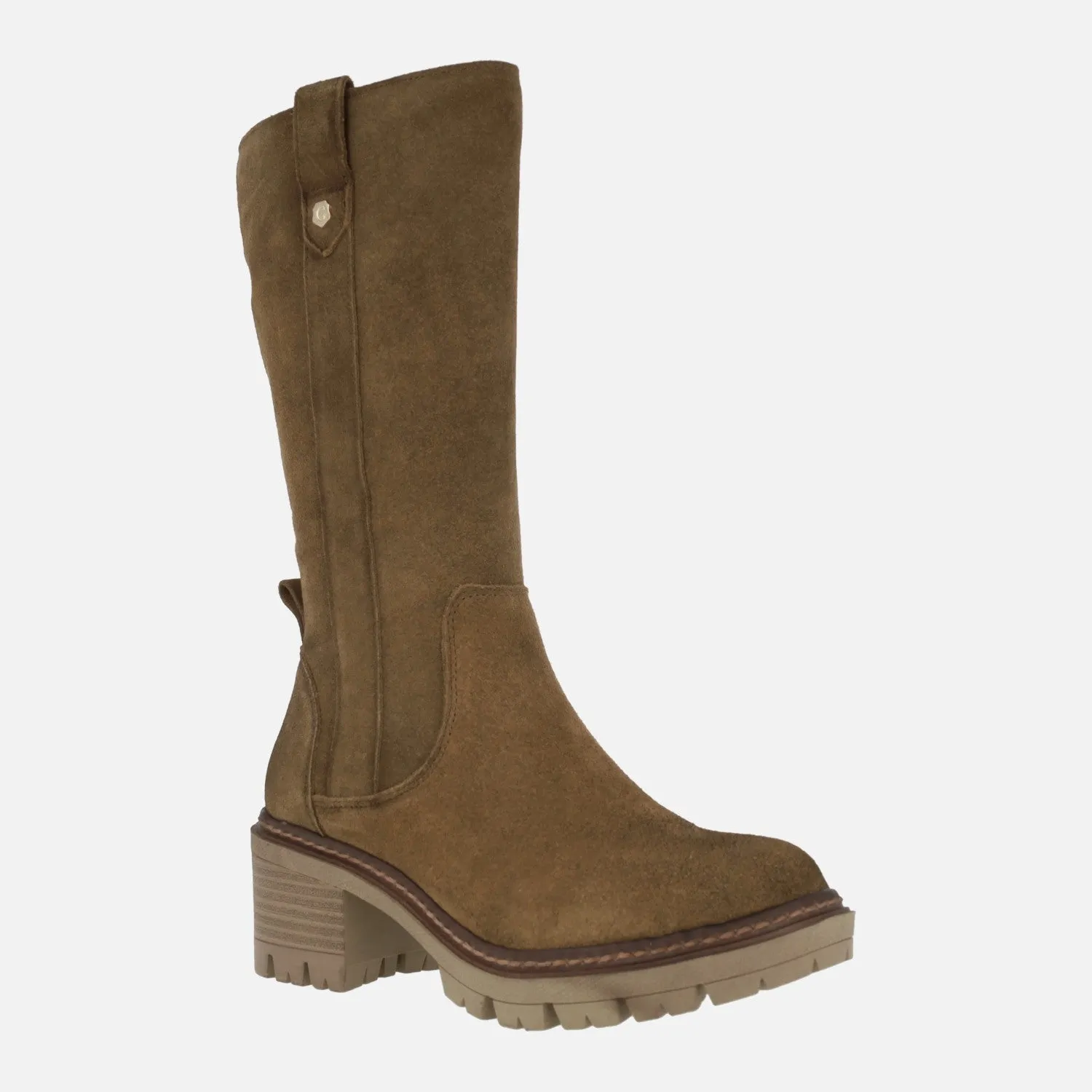 Botas de mujer en serraje camel con piso track