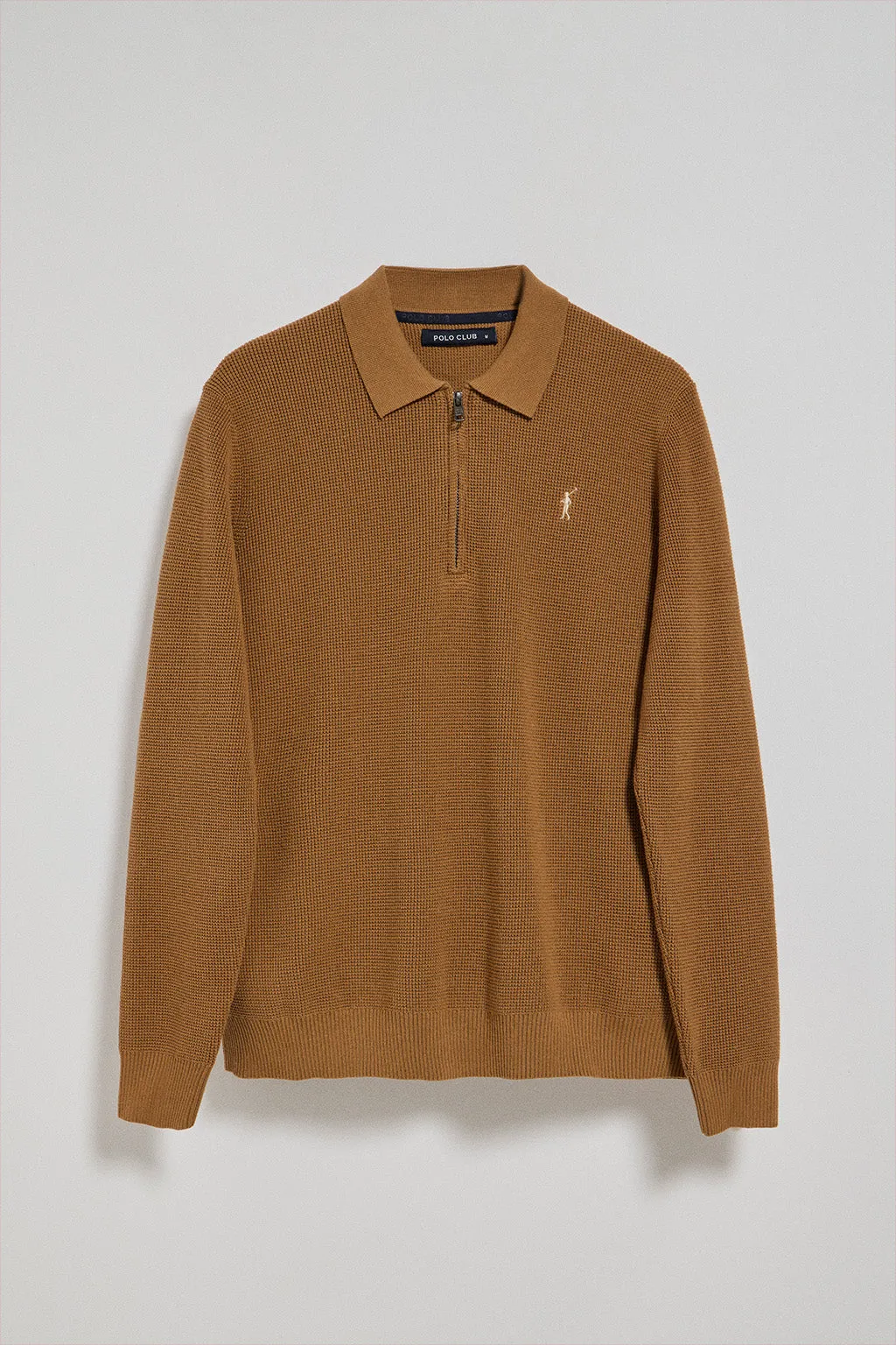 Jersey Pol color camel con cuello de polo y cremallera y detalle Rigby Go