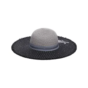 Sombrero de rafia